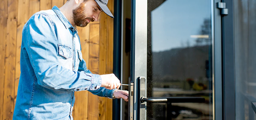 Frameless Glass Storefront Door Locks Replacement in Granite City